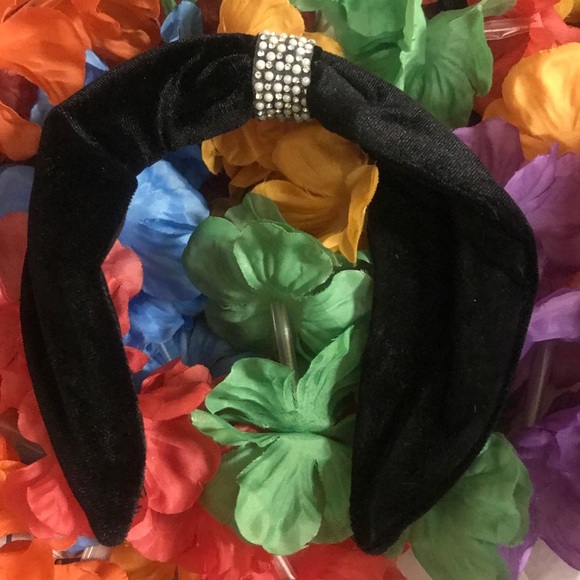 Headband with Rhinestones - Picture 4 of 8